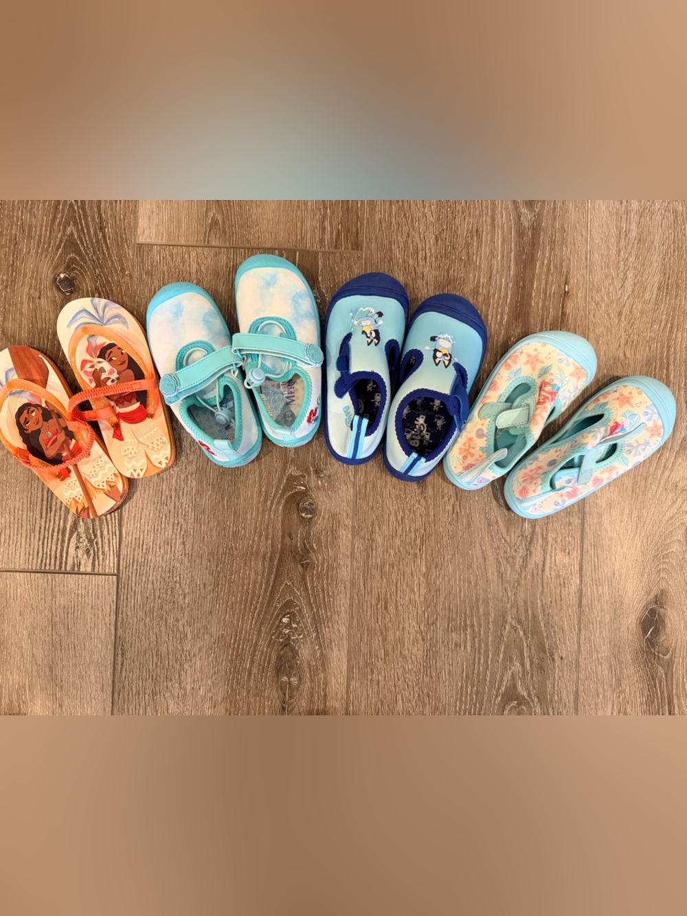 Disney—Water shoe and flip flop bundle. Size toddler 9/10